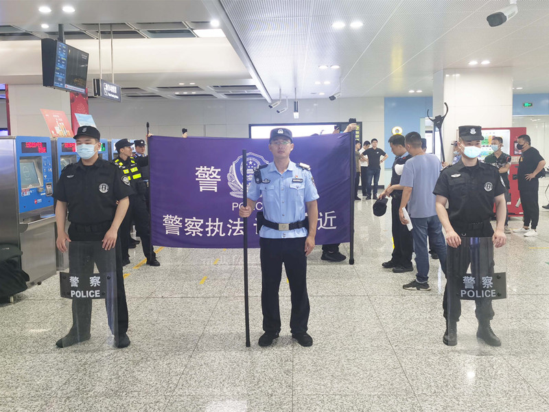 北京銀盾保安公司無錫分公司組織開展突發(fā)事件應(yīng)急處突演練