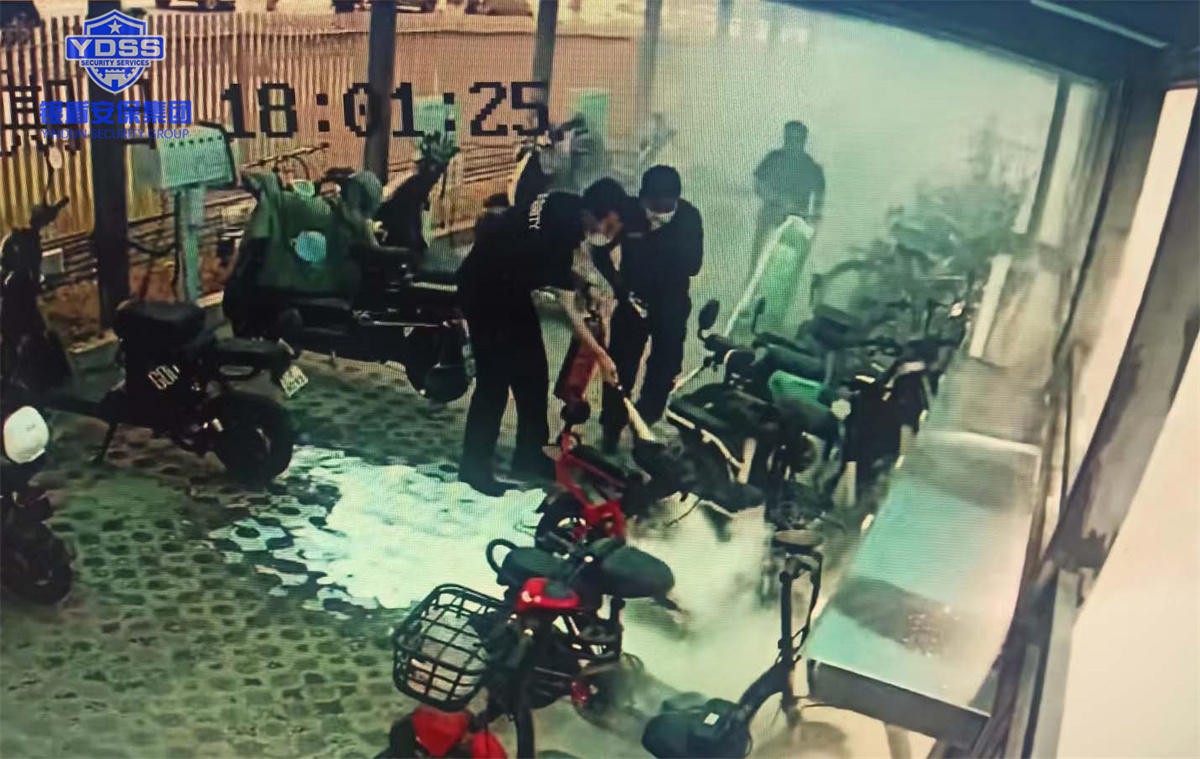 銀盾保安英勇救火 銀盾保安英勇救火