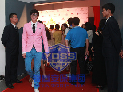 銀盾集團(tuán)為-何潤(rùn)東-提供安全護(hù)衛(wèi)服務(wù)