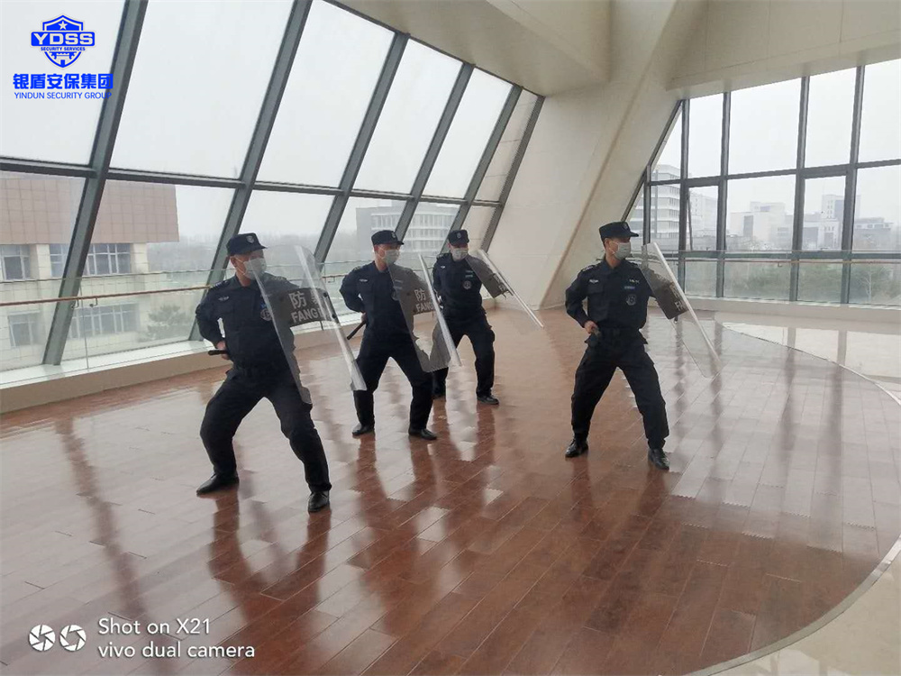 北京銀盾保安服務(wù)有限公司長期為北京大學(xué)國際醫(yī)院提供全面的安保服務(wù) 銀盾合作企業(yè)北京大學(xué)國際醫(yī)院.jpg