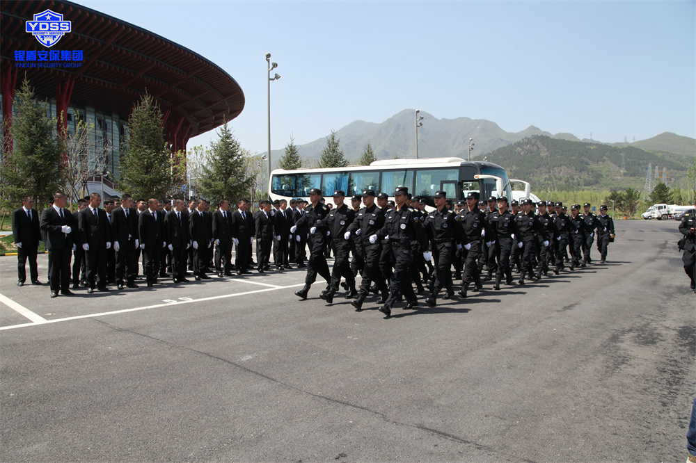 北京銀盾安保服務(wù)有限公司作為本屆電影節(jié)的主要安保方之一 銀盾安保在北京雁西湖國(guó)際會(huì)展中心執(zhí)行安保服務(wù).jpg