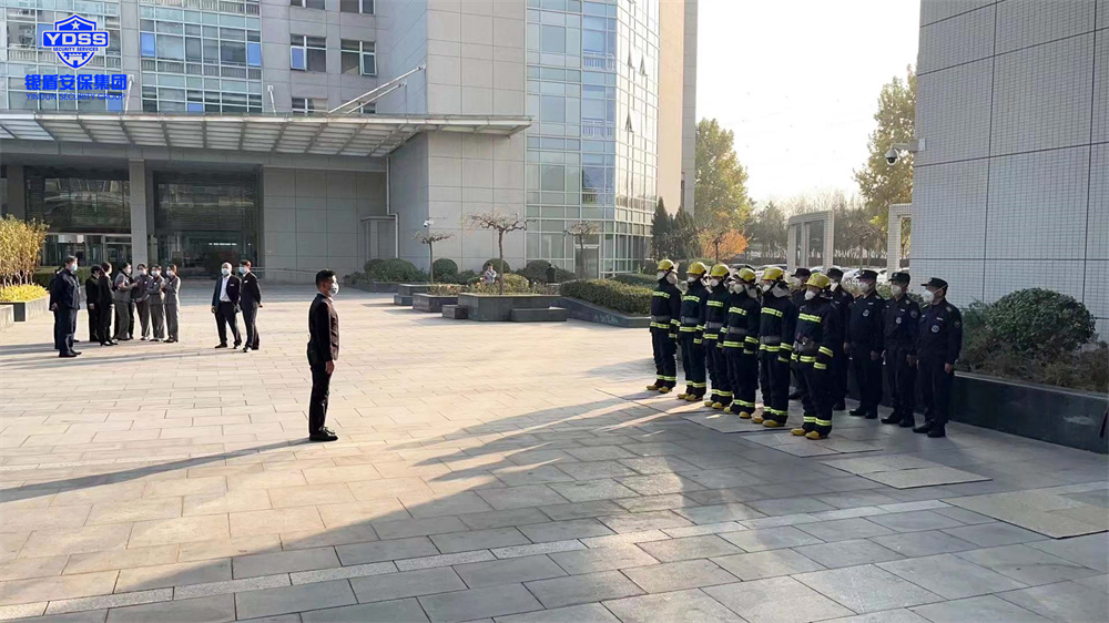 開展消防處突演練活動的銀盾安保隊(duì)員們