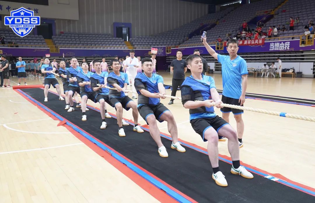 銀盾安保隊(duì)員 北京銀盾保安服務(wù)公司在第四屆“京城杯”競(jìng)技拔河比賽中獲佳績(jī)