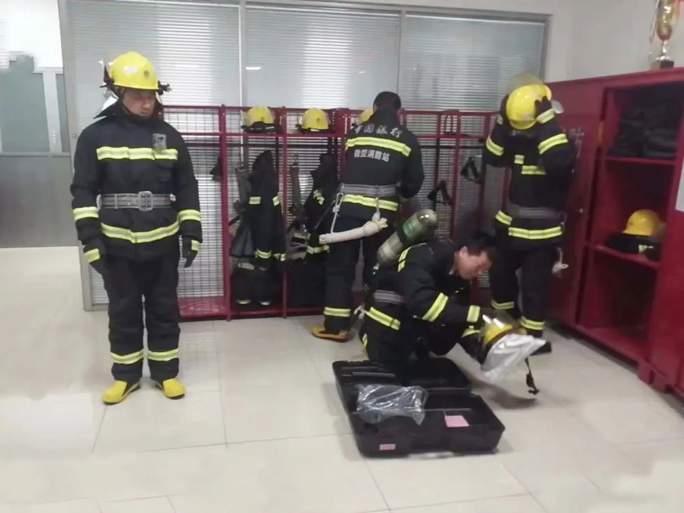 【消防無小事、警鐘需長鳴】銀盾保安開展五一節(jié)前消防安全培訓(xùn)及消防演練活動