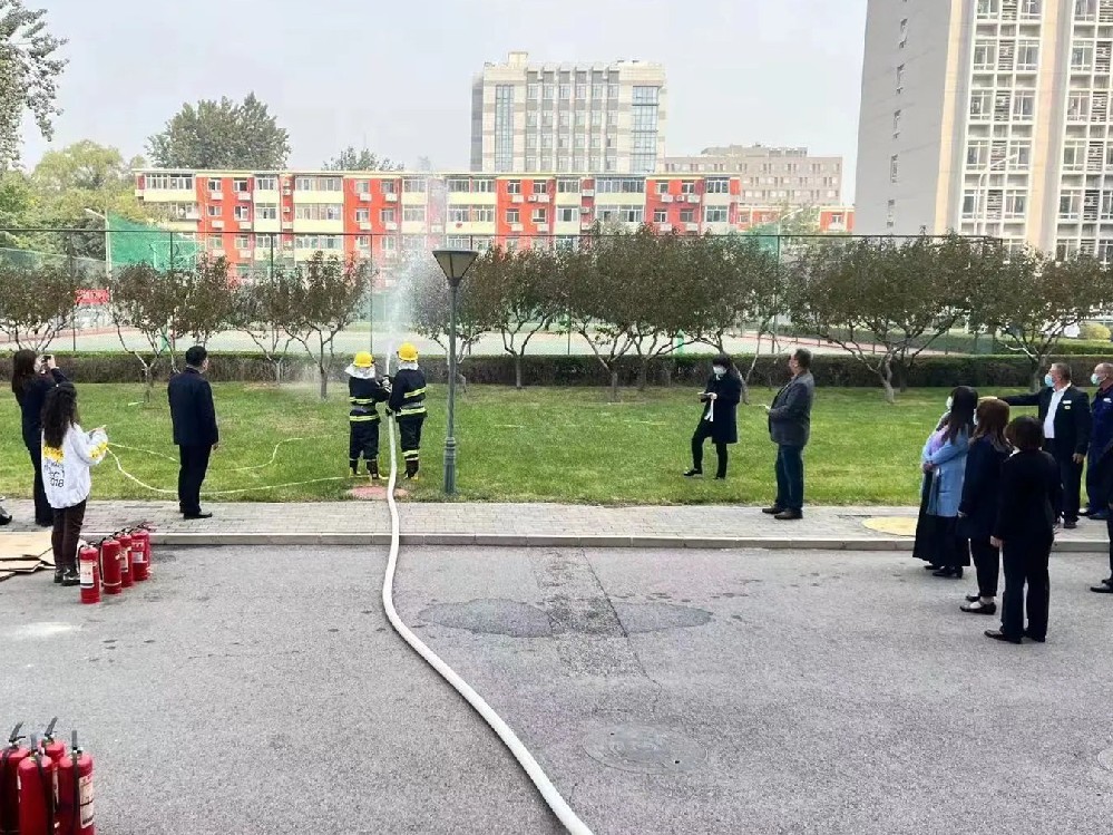 【人人講安全、個(gè)個(gè)會(huì)應(yīng)急】銀盾保安開展安全生產(chǎn)月主題消防安全應(yīng)急演練活動(dòng)